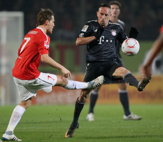 球经济的重 球经济的重